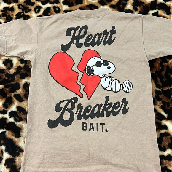 Peanuts Tops - Heartbreaker t shirt